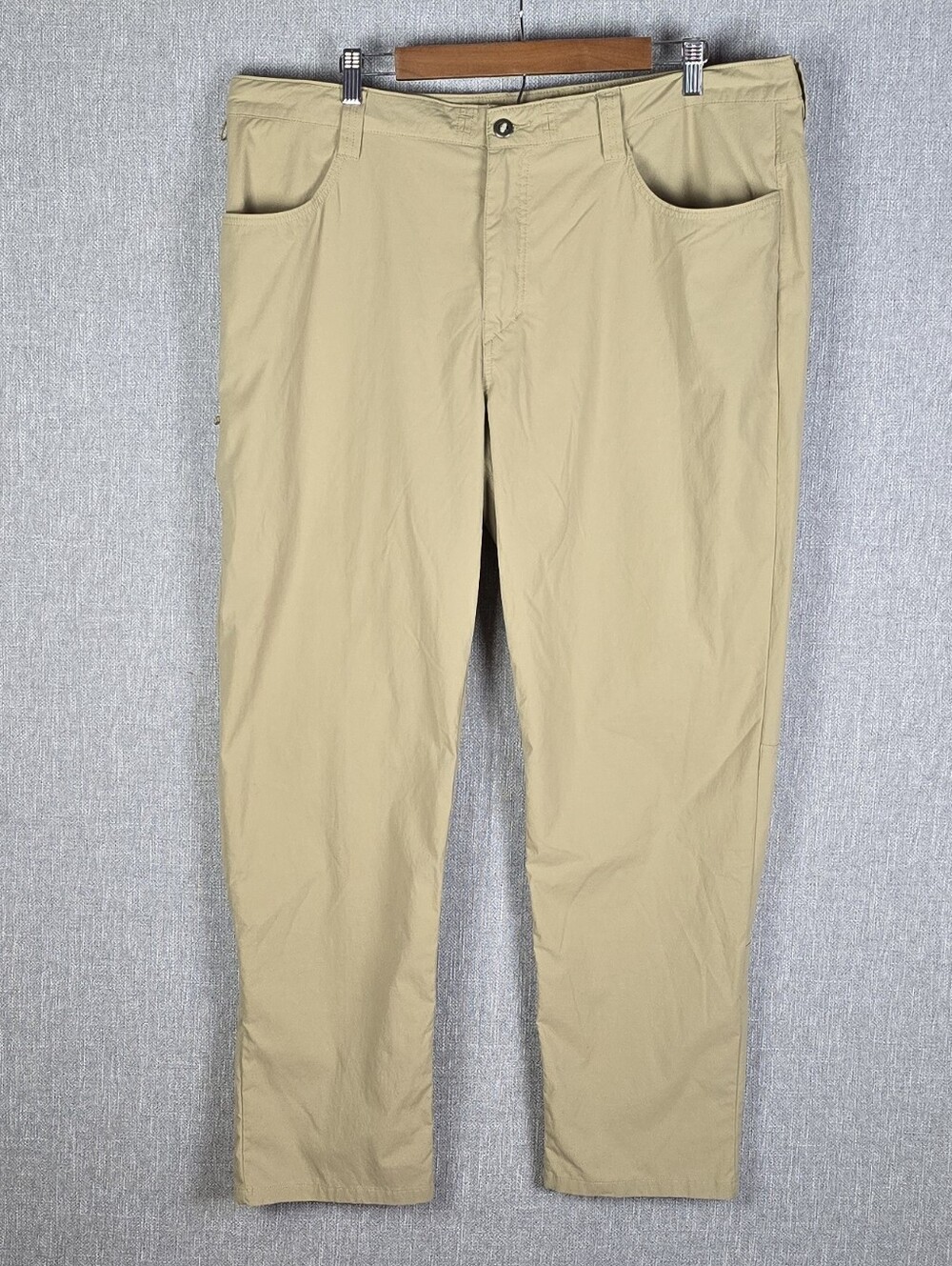 Patagonia Quandary Pants Mens Hiking/Fishing Khaki Sz 40(40×31)